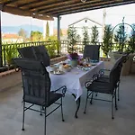 Ca'pietra, Rustic Stone House *