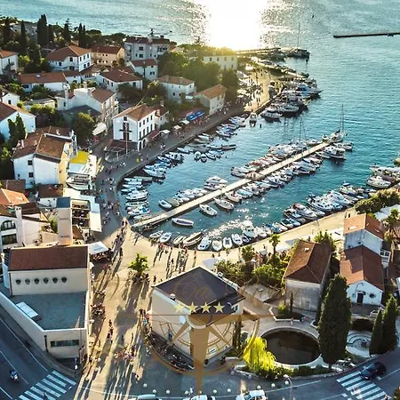 Ca'pietra, Rustic Stone House *