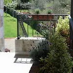 Ca'pietra, Rustic Stone House וילה מאלינסקה