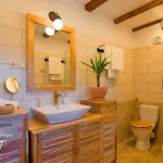 Ca'pietra, Rustic Stone House וילה מאלינסקה