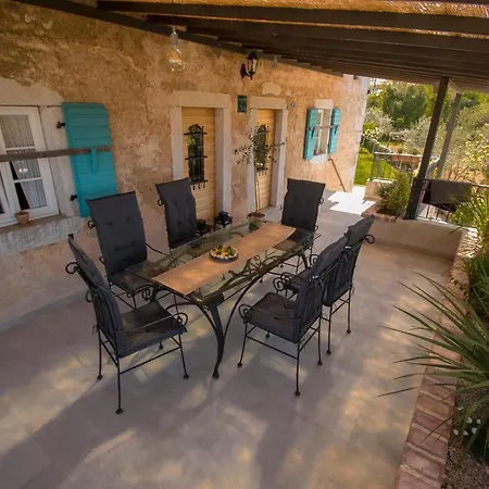 Villa Ca'pietra, Rustic Stone House Malinska