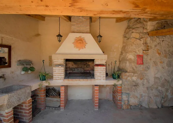 Ca'pietra, Rustic Stone House