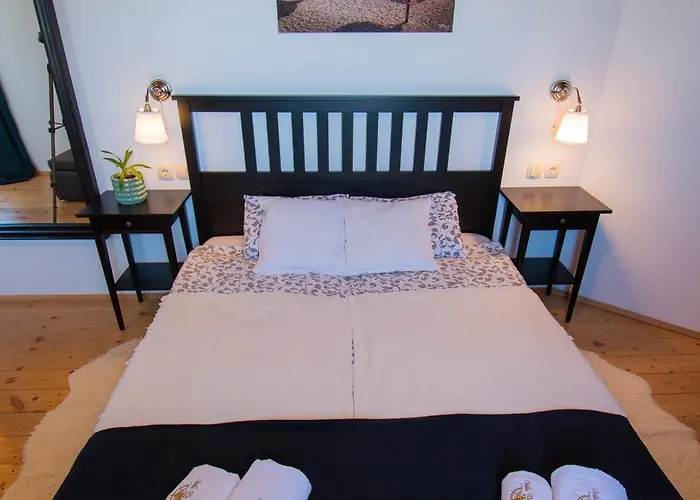 Ca'pietra, Rustic Stone House Vila *