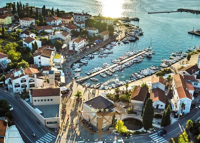 Ca'pietra, Rustic Stone House *