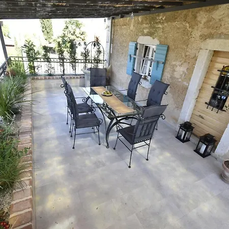 Vilă Ca'pietra, Rustic Stone House Malinska