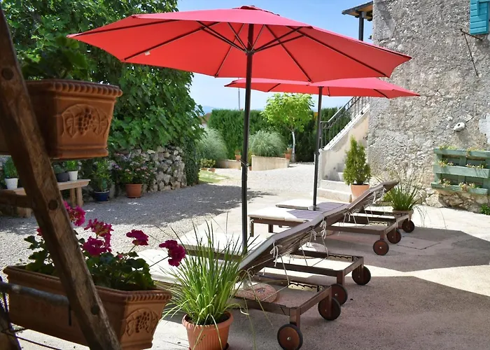 Ca'pietra, Rustic Stone House *