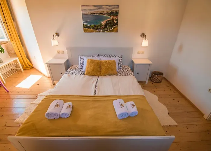 Willa Ca'pietra, Rustic Stone House Malinska