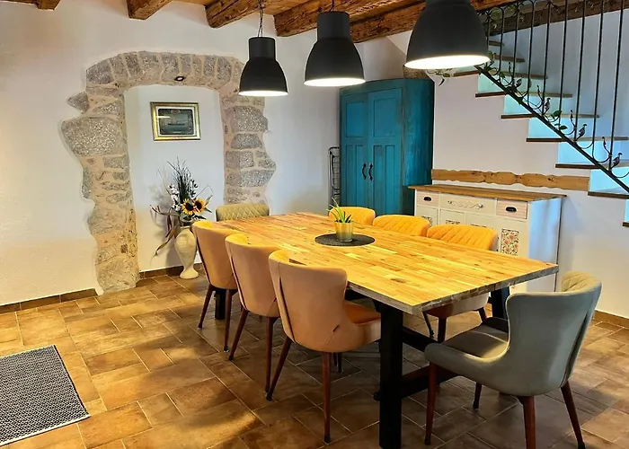 Willa Ca'pietra, Rustic Stone House Malinska