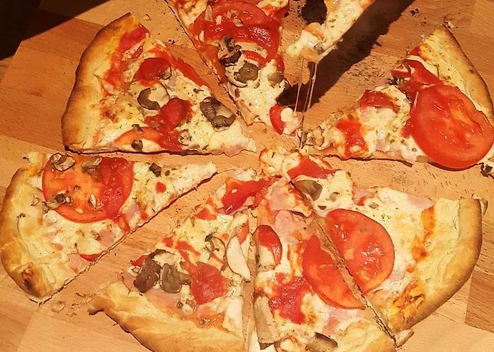 Willa Ca'pietra, Rustic Stone House